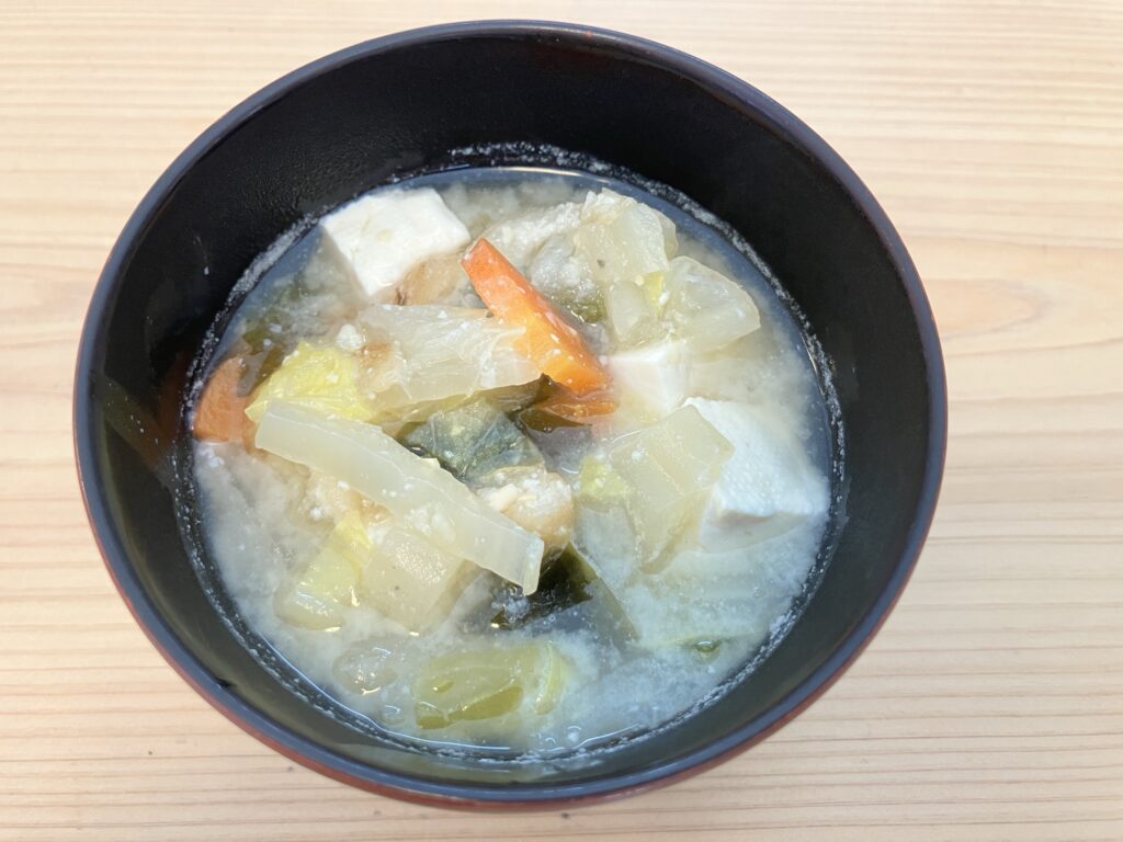 糀美人で作った具だくさん味噌汁