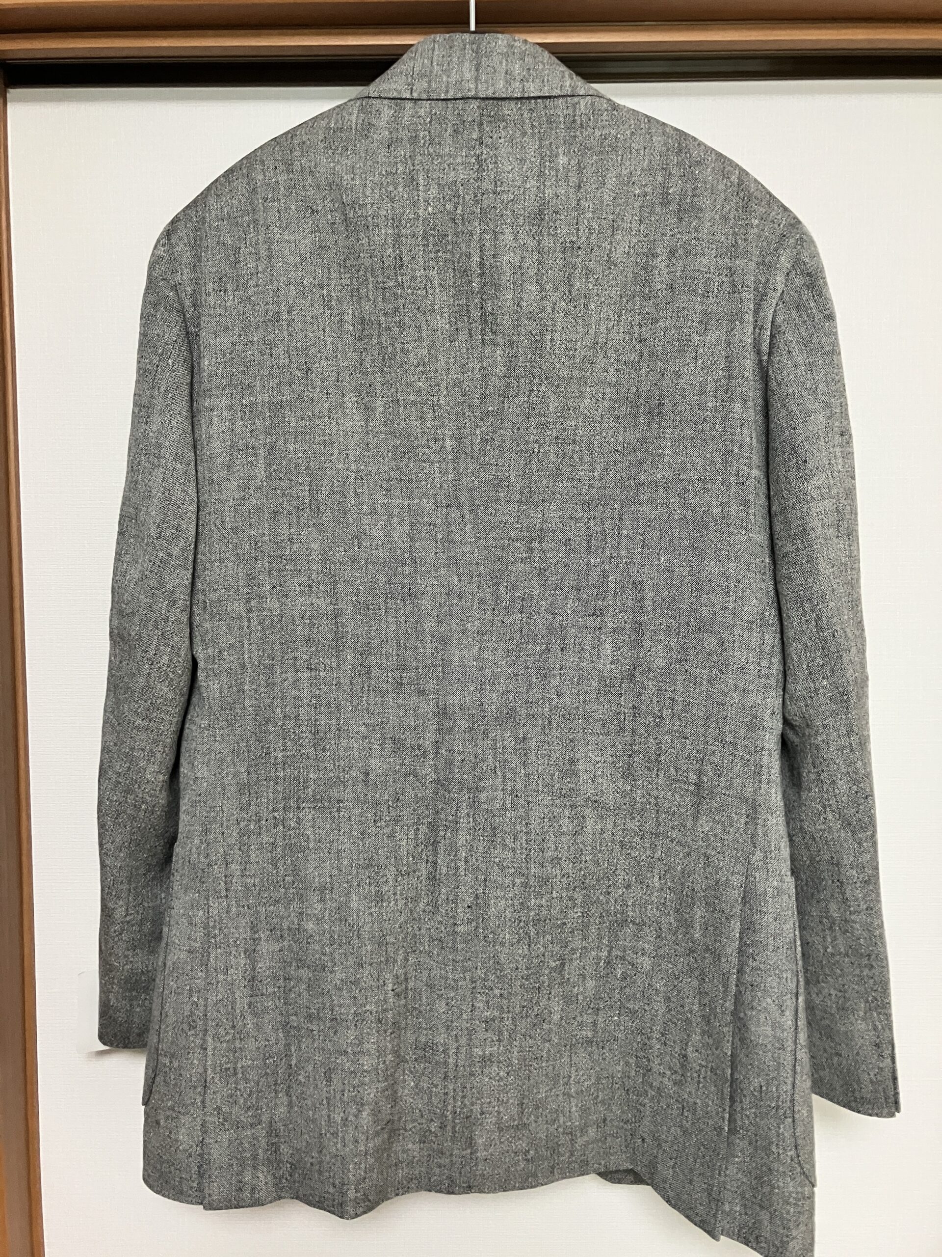 D'URBAN ジャケット 背面シルエット 日本製