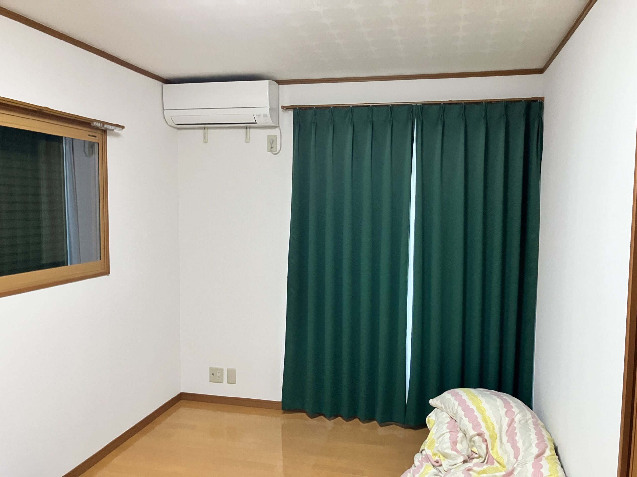 三菱電機 霧ヶ峰 MSZ-GV2526-W 設置完了（洋室）