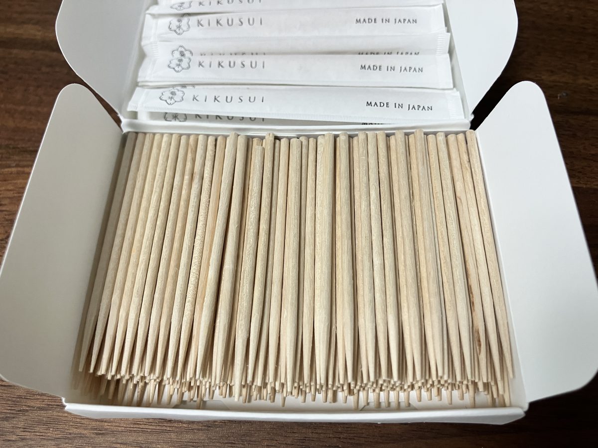 300本入りの国産つまようじ 頭に溝(こけし)がない